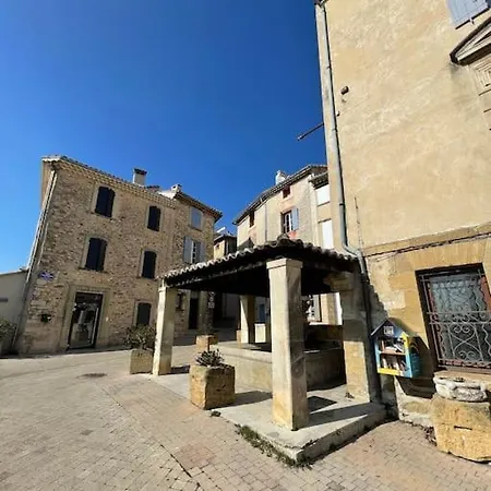 Holiday home Maison Au Coeur De & Terrasse Panoramique